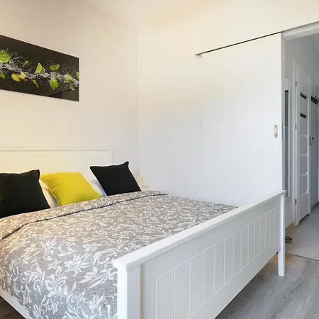 La Z Salonem, Sypialnią, Parkingiem, Blisko Centrum Kudowa-Zdrój