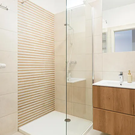 Apartament La Z Salonem, Sypialnią, Parkingiem, Blisko Centrum Kudowa-Zdrój